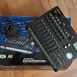 TASCAM DP-03SD 8-stopý rekordér
