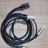 MIDI kabely k multiefektu či jin&eacute;mu zař&iacute;zen&iacute;