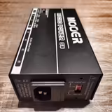 MULTIADAPT&Eacute;R MOOER S8