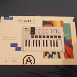 Midi kontrol&eacute;r Arturia Minilab 3