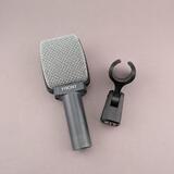 Sennheiser E606