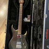 MUSIC MAN LUKE III olive gold HH