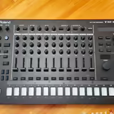 Roland TR8-s