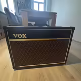 Prod&aacute;m Vox AC15C1