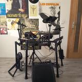 Prodám elektrické bicí značky Alessis