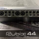 Roland Rubix 44