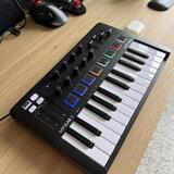 Arturia MiniLab 3 Black / Černý - vynikající stav