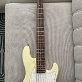 Sandberg California V (TT5, Creme Highgloss)