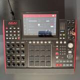 AKAI MPC X (250 GB SSD s expanzemi, původní krabice)