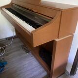 Yamaha CLP 330C
