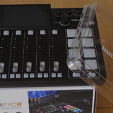 RØDECaster Pro II – perfektní stav+ ochranné plexi