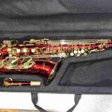 PRODÁM saxofon Latone 