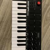 AKAI MPK mini 