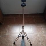 Levny hi-hat stojan