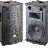 Mackie sr1521z