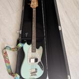 Squier Classic Vibe 60s Mustang Bass