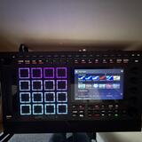 AKAI MPC Live 3  + 7 pluginů - odregistrovaný