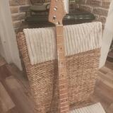 Krk Fender jazz Bass, ROASTED MAPLE 