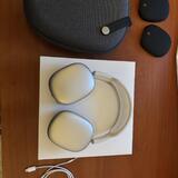 Apple AirpodsMax hvězdně bílá