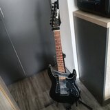Sedmistrunná kytara Ibanez