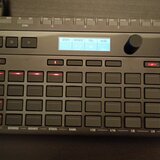 KORG SQ-64 