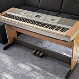 Yamaha Portable Grand DGX-630