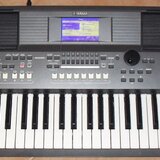 Yamaha PSR S670