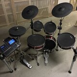 Alesis Strike Kit 8-Piece – elektronické bicí s mesh blánami