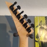 Černá kytara Jackson JS-11