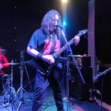 Hledám thrash nebo death metalovou kapelu