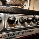 Peavey Bandit 112 Red Stripe + footswitch VOX VFS2A