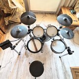 Roland. Prodám elektrickou bicí soupravu Roland
