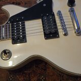 Epiphone Les Paul Custom white 1996 s mnoha upgrady!