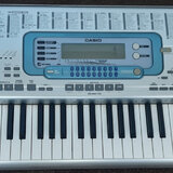 Keyboard CASIO WK 3000 + polstr. taška
