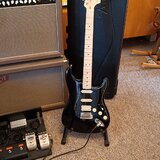 Kytara Fender performer Stratocaster HSS 