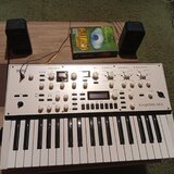 Korg KingKORG NEO syntezátor