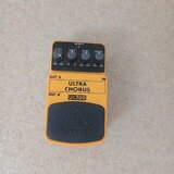 Behringer Ultra Chorus,  ladicka 