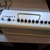 kytarové kombo Yamaha THR30IIW