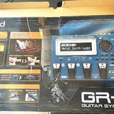Prodám Roland GR - 55 Kytarový syntezátor.