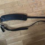 Fender kytarový popruh z kůže 