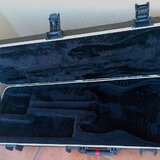Predám kytarový kufr Fender Stratocaster