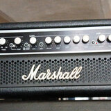 Baskytarový aparát (stack) Marshall