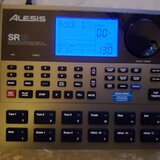 Alesis SR18
