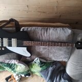 Epiphone Thunderbird 60s včetně příslušenství 