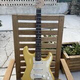 Partscaster Stratocaster se snímači DiMarzio Area