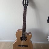 elektroakusticka kytara s nylonkami