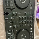 Dobrý den , prodám nový Akai a controler