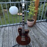 D'Angelico Deluxe Atlantic Baritone Satin Walnut