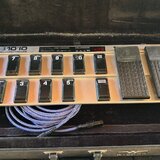 Behringer FCB1010 MIDI foot controller