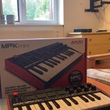 AKAI Professional MPK mini Play MK3